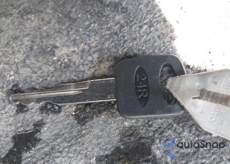 2004 Ford F-250 z USA, uszkodzony, nr VIN 1FTNW21P04EA47579